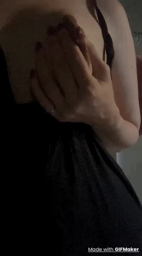 A gentle little squeeze is all it takes 😈