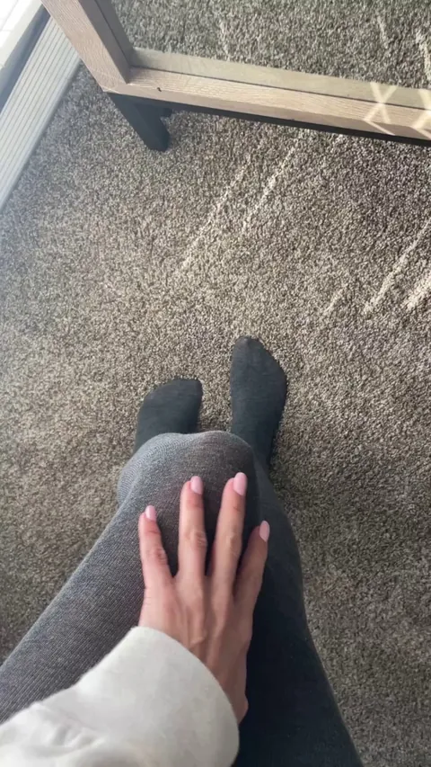 Thighhighs and an oversized hoodie for game day.