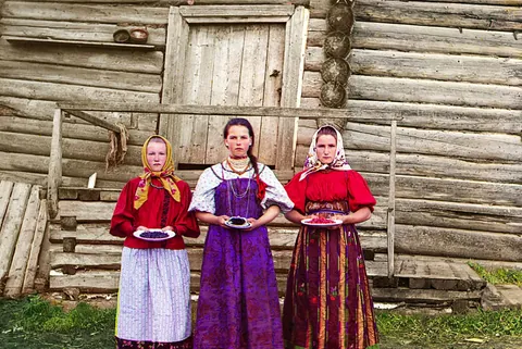 Peasants of the Russian Empire, 1909-1915. These are NOT colorized. They were taken using a special three-color filter technique over 100 years ago.