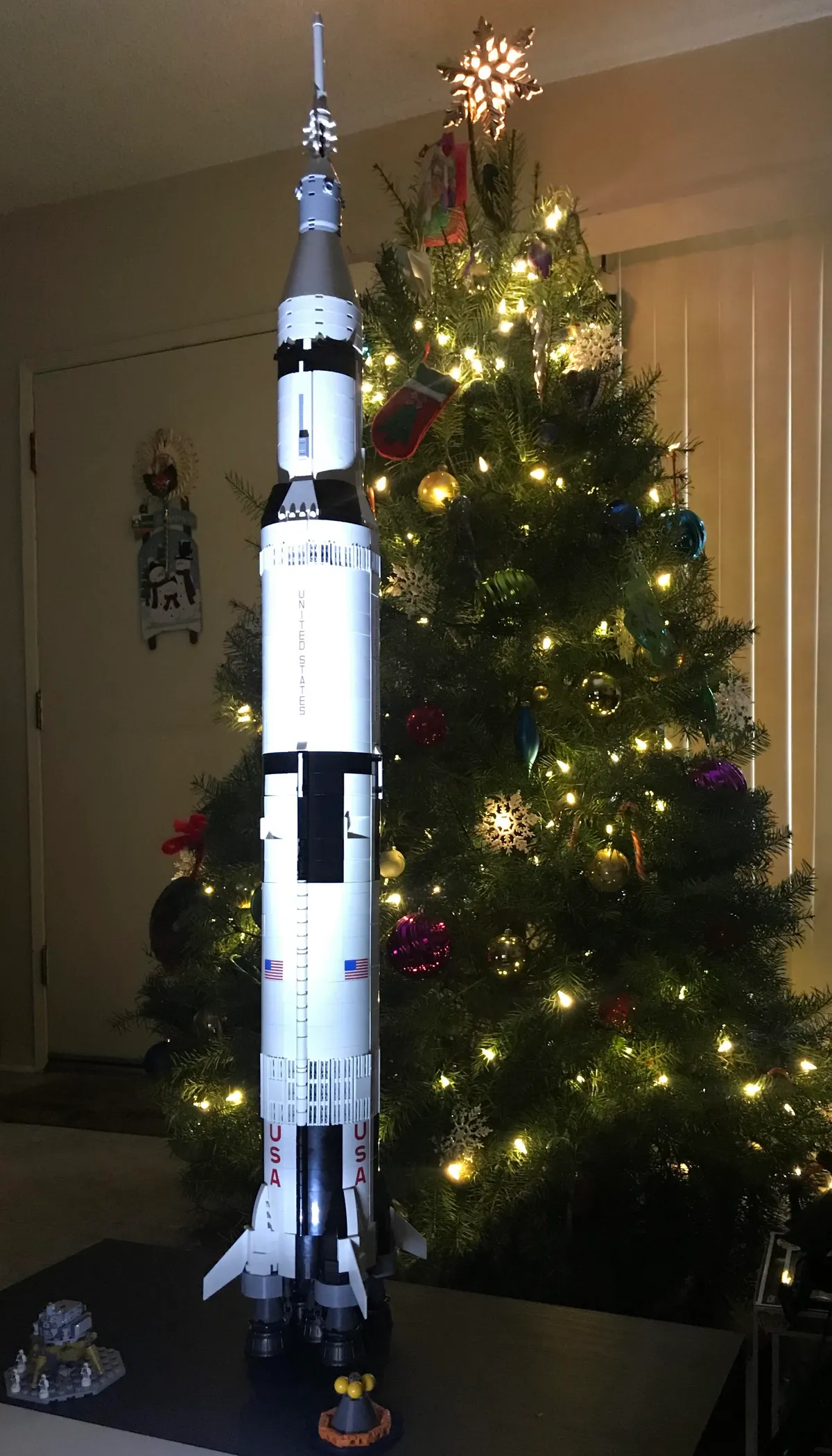 Finished my Saturn V today! Merry Christmas y’all!