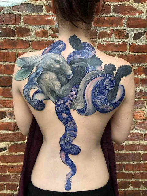 Done by Erin Chance at Unkindness Art in Richmond VA. Inspired by Beth Cavener’s sculpture “All Tangled up in You”