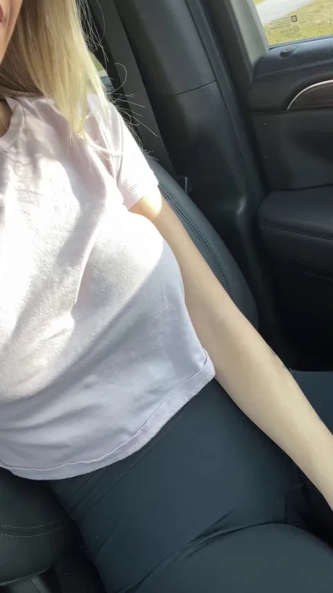 Mom’s a flasher and I love it![gif]