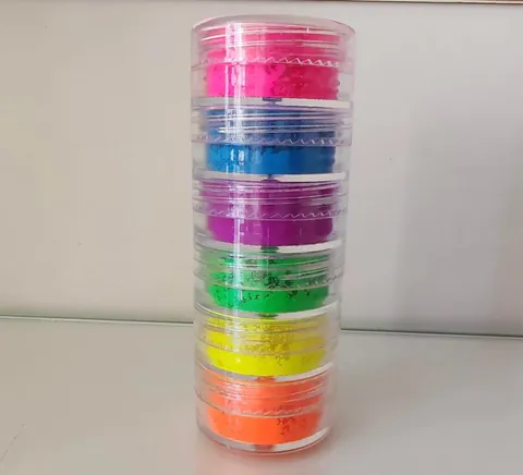 I bought these neon pigments and this is how it turned out—what do you think?