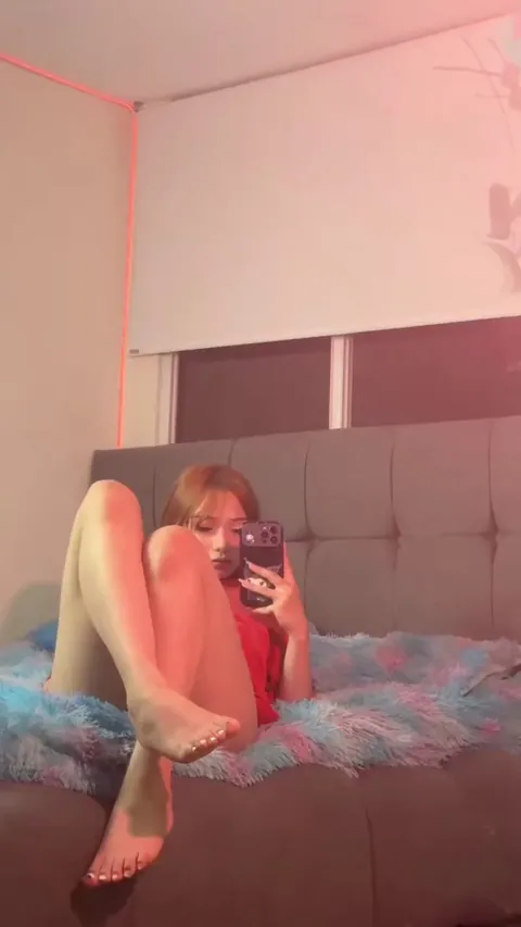 hope Im worth a second glance