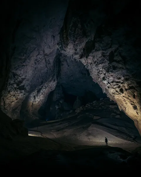 Hang Son Doong - The Largest Cave on Earth
