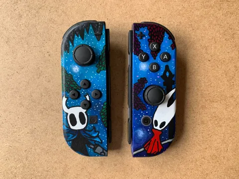 I made some custom Hollow Knight JoyCons! They took forever but I’m very happy with them 😊