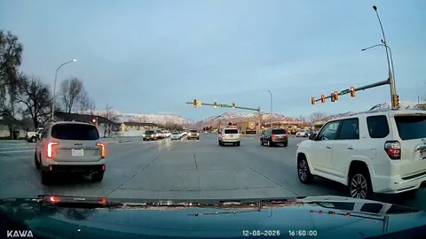 [oc] Making their own lane