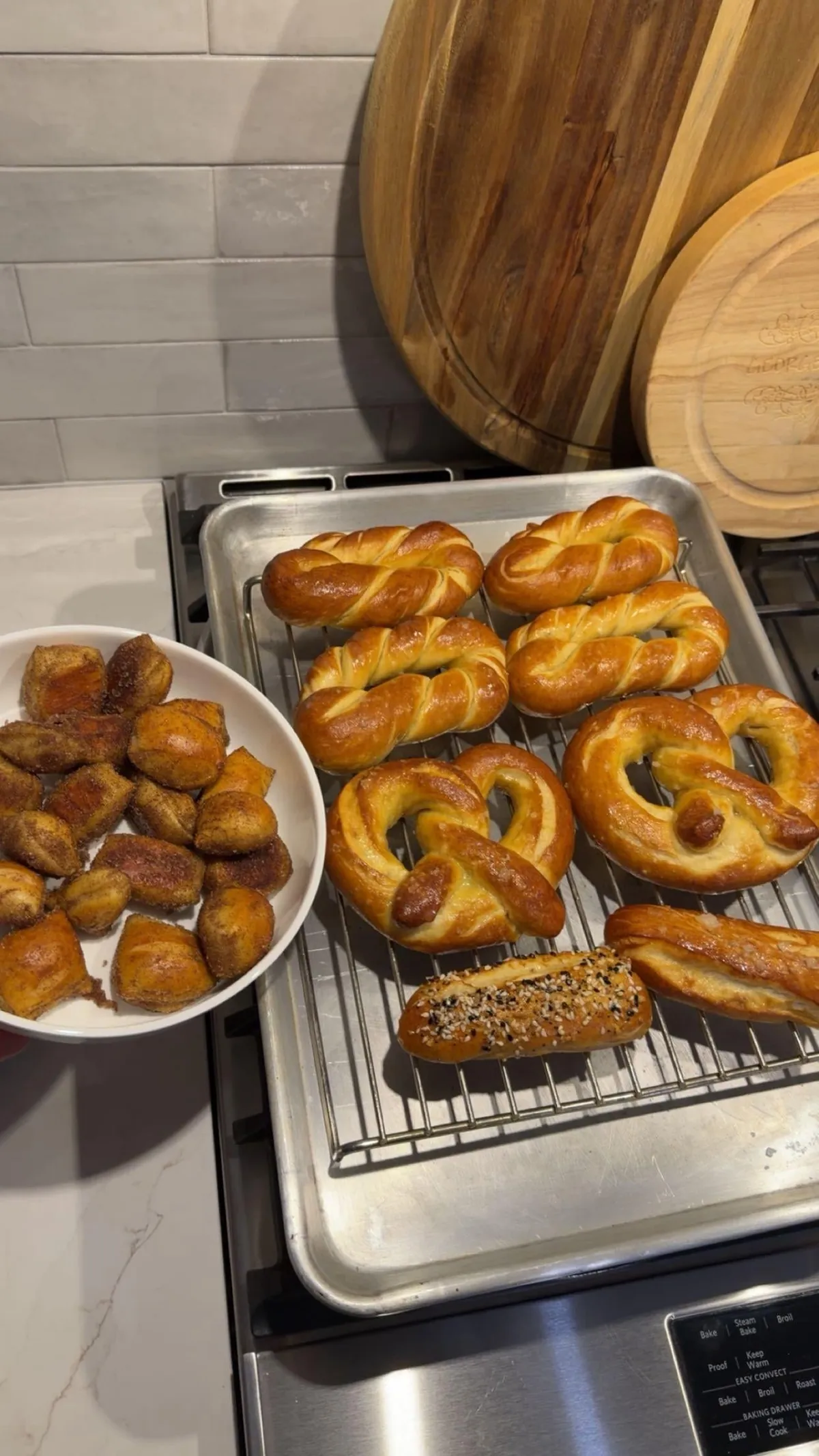 [homemade] Soft Pretzels