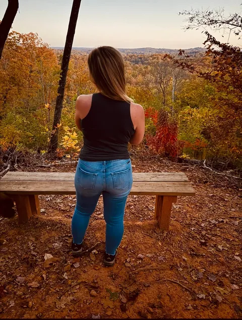 Our current situation, having a little fun on a hike again this afternoon. Starting to get chili tho. Love her body, However she hates it. She loves reading the comments and messages tho