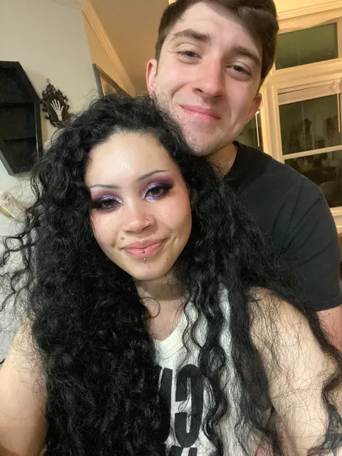 Been struggling lately so here’s a couple makeup looks I’ve done to help get my spark back💕