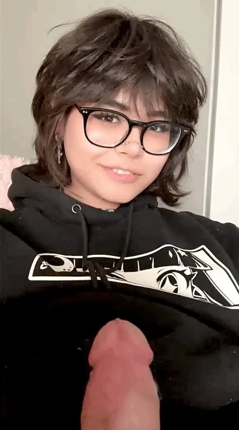 would you fuck with a teen trans girl with a big cock :3 💕