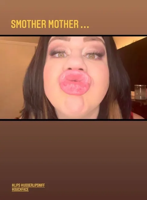 smelly plumpers milf 💋 (stankface extra at end) 😫🐐