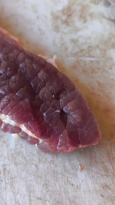 This is what muscle spasms look like.