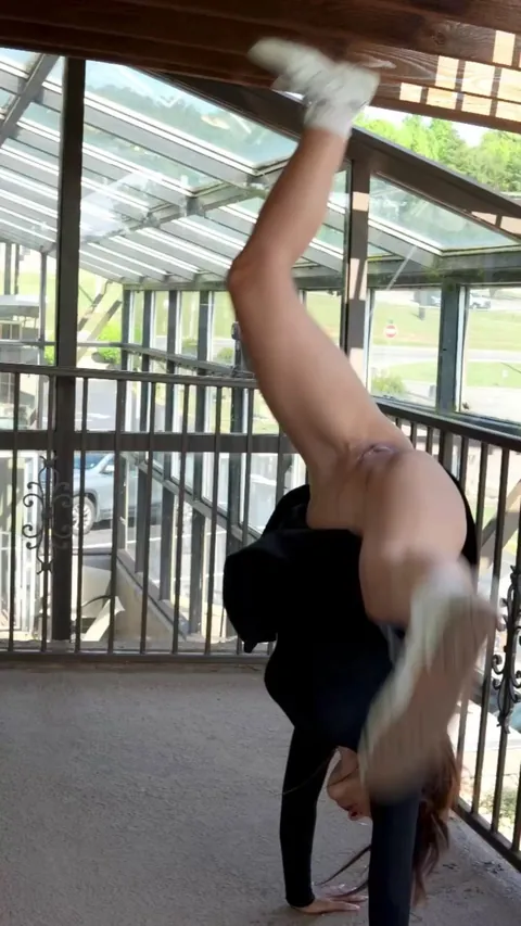 Upskirt cartwheel in public