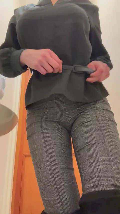 Big Tits in the staff toilet 