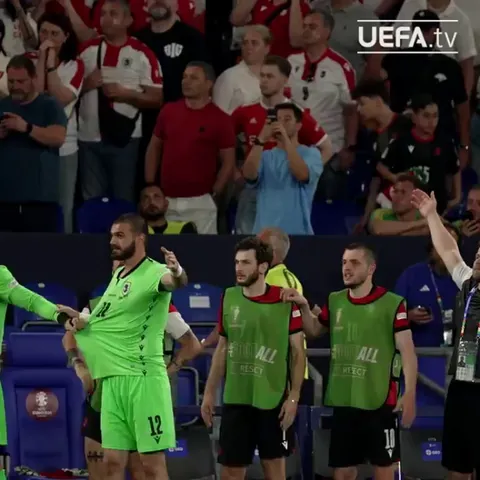 Kvaratskhelia went straight to Ronaldo before joining his teammates for celebration after the match against Portugal