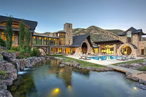 A stream passes through this LotR inspired Mansion in Utah. On the market for $14.9million [1024x683]