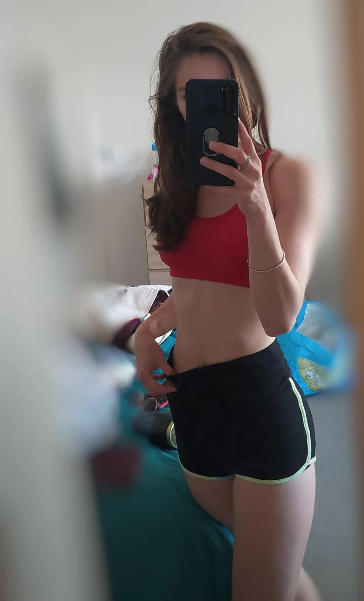 A little run in the tiniest shorts and bra to brighten the days of all the Dads in the park 😇 [F]