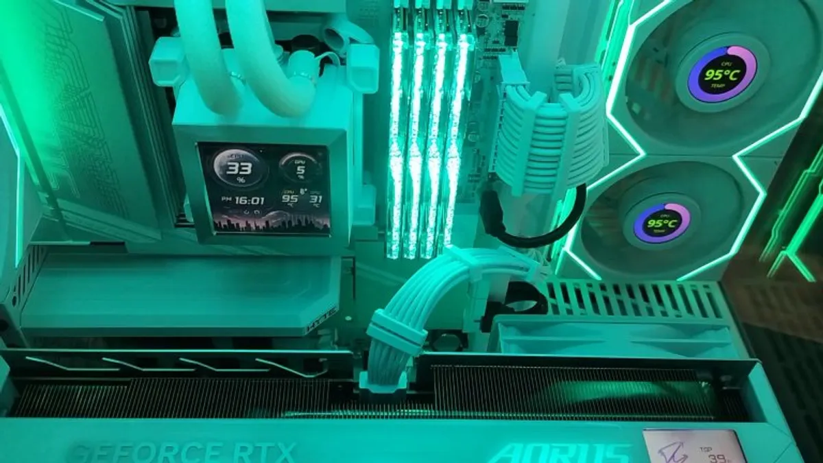 My new PC cooked CPU hit 98 to 99 degrees