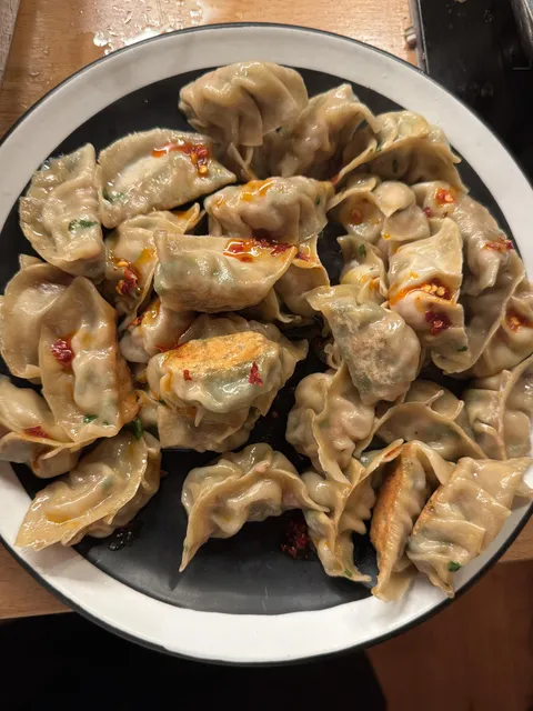[Homemade] Pork and cilantro sichuanese dumplings
