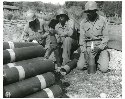 World War II, 1940s: The Pictures They Don't Often Show...