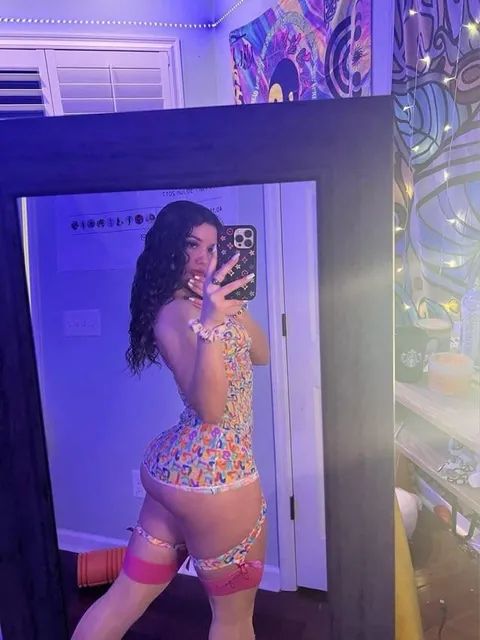 the morning is for good ole “safe” gooning… right?