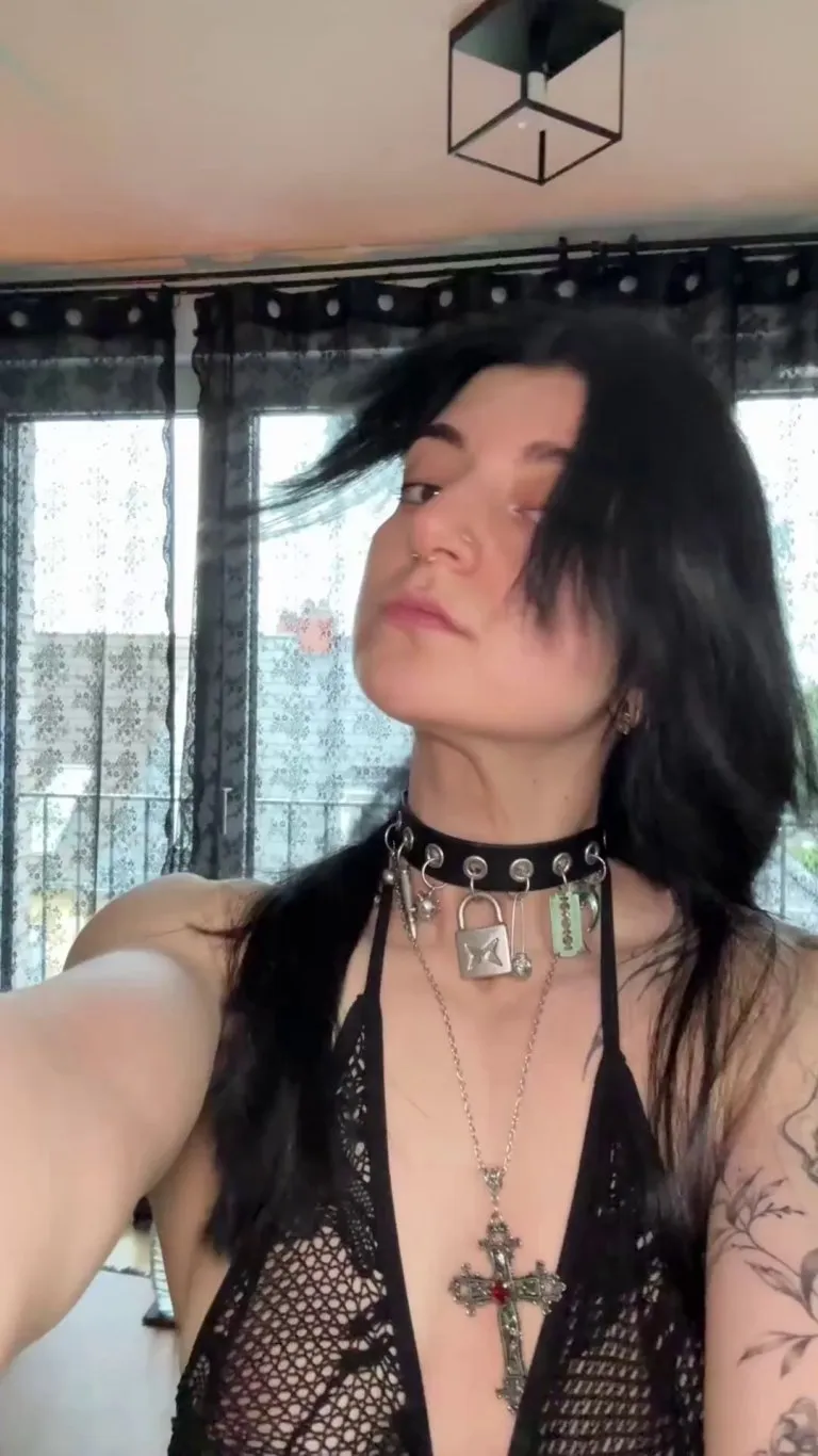 this is a goth girl puppy walking simulator