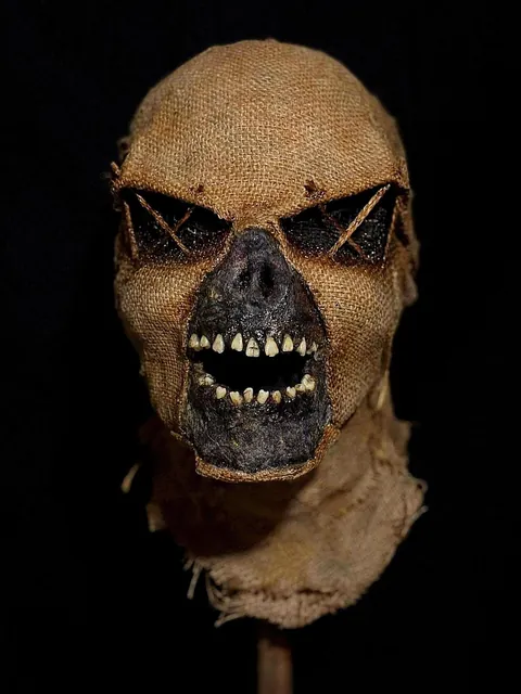 The newest member of the hessianhorrors family "Grave Husk"