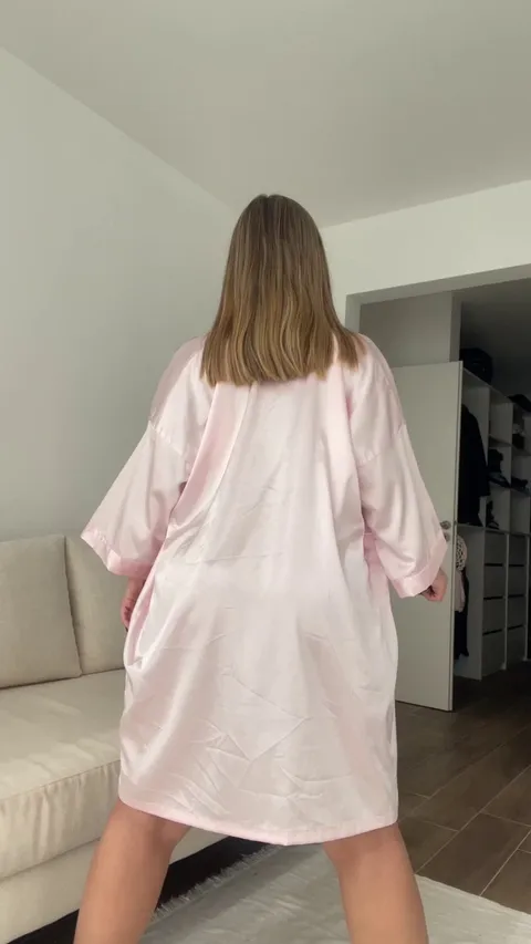 Ooops here're my twerking ass