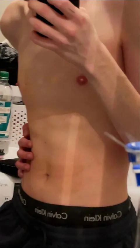 would you shower with a 5”4 submissive twink