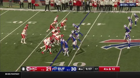 [Highlight] Patrick Mahomes gets picked off on 4th down as the Bills secure their victory against the undefeated Chiefs
