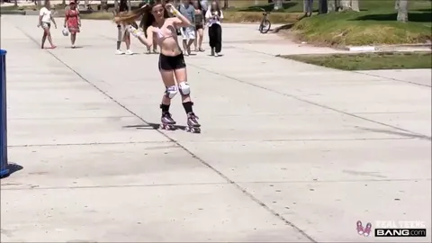 [Juniper Ren, 20] Roller Skating Juniper Shows Off Her Tricks