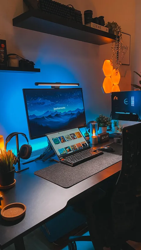 My desk setup (final) V.8