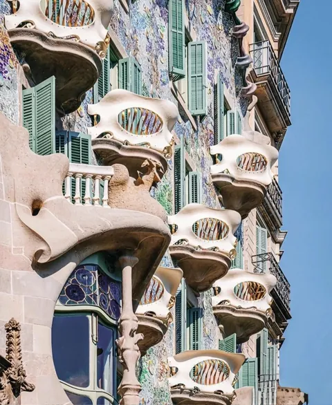 [OC] A Nostalgic Look Back: Found These Gems from my 2018 Trip to Spain