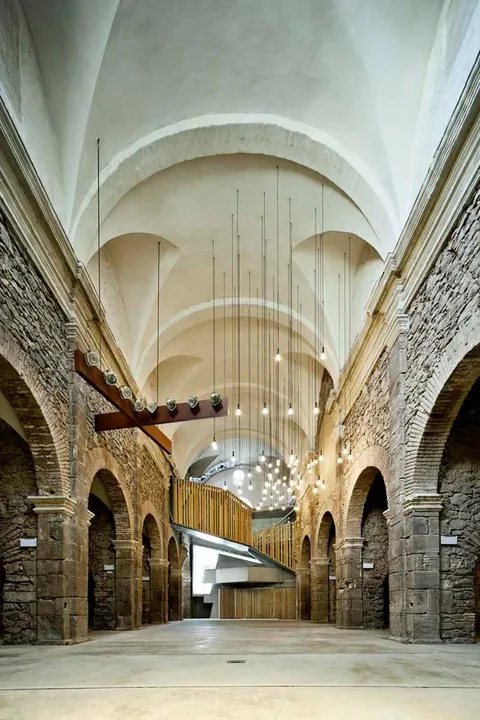 Conversion of a ruined 18th century church into cultural centre, Santpedor, Spain - David Closes (2011)
