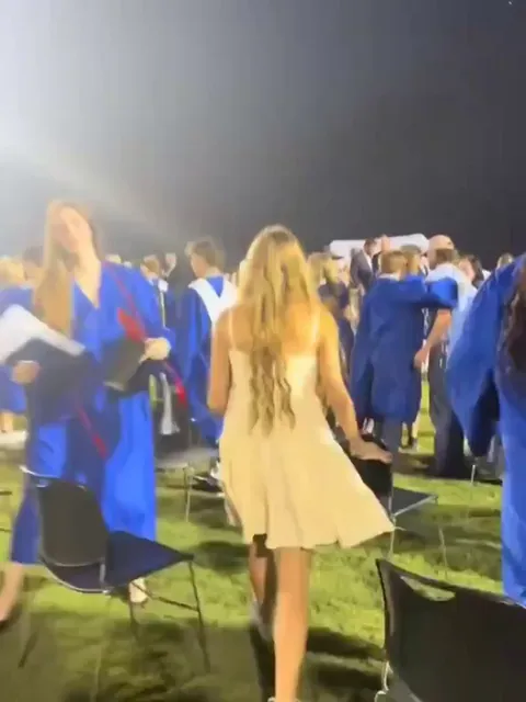 Surprise to her best friend for graduation. She did not expect it because she had not seen her for a long time as she had moved to another city 