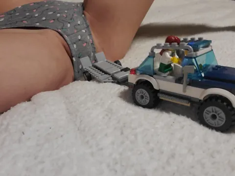 🎄 Picking the Perfect Tree 🎄(f)