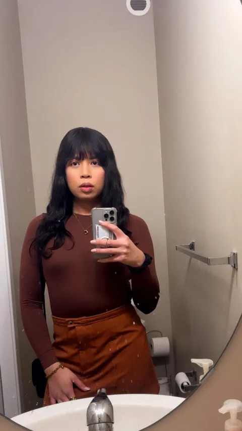 Been 4 months of transitioning (MtF)..This Holiday Season I finally decided to experiment with make up.. How did I do?