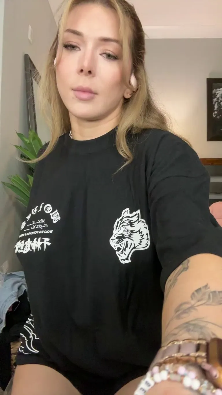 Hiding the best made milf boobs (reveal)