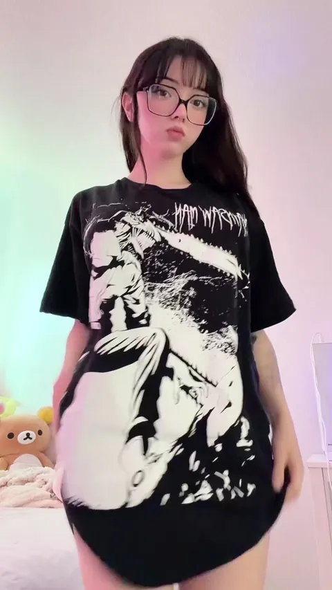 hehe no panties :3