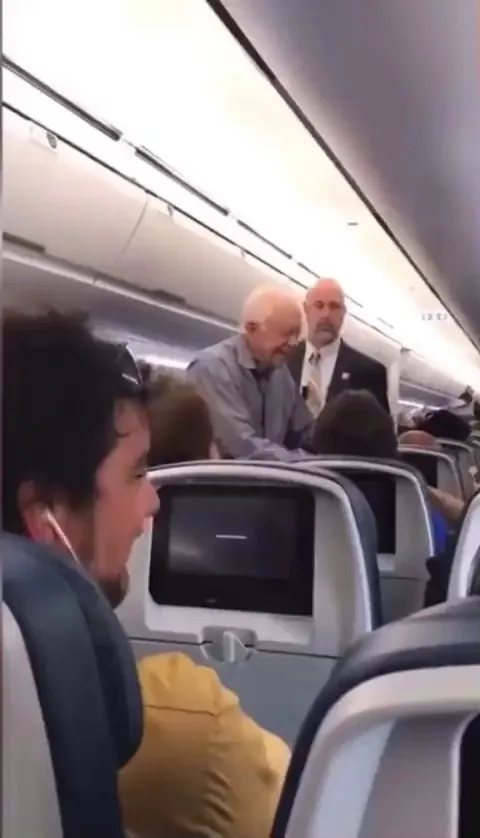 President Jimmy Carter flies commercial, greets every passenger on the flight. Happy 100, Jimmy. 