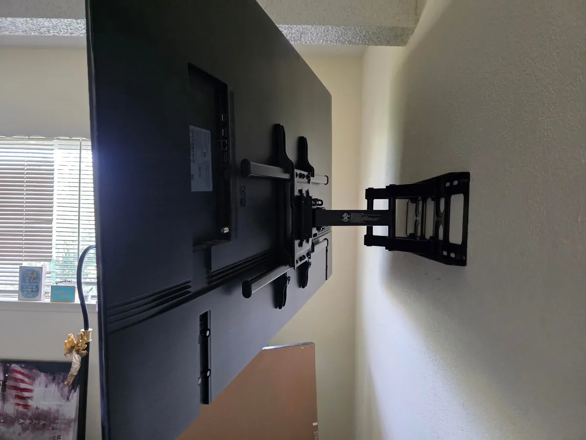 Took me 3 hours but I did it 💪 (TV Mount)