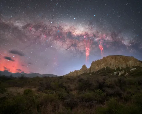 Red Sprites &amp; the Milky Way – A once in a lifetime shot!