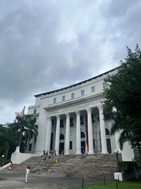 Had  9 hours layover in Manila and still managed to explore Intramuros and National museum of natural history completely