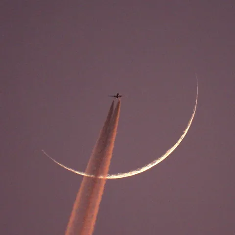 Μoon 3.14% illuminated and airplane. 14.3.26. By Epiphany