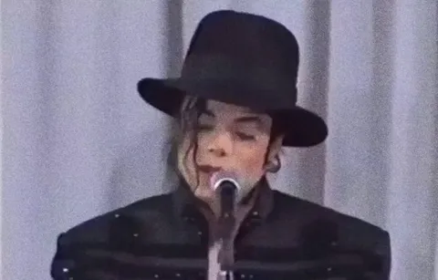MJ realizing they take pictures everytime he moves. 