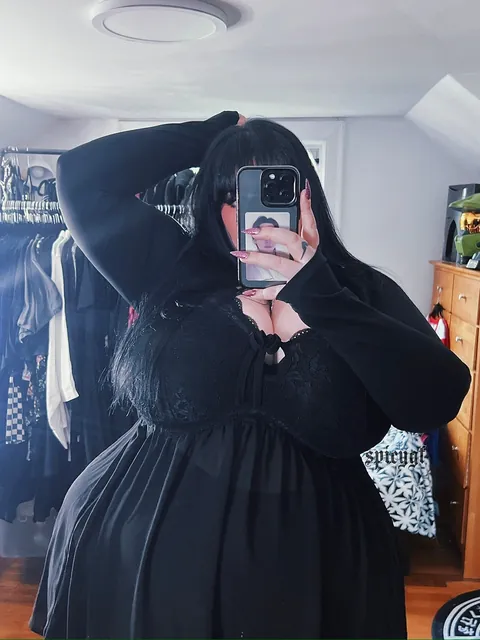 ur new fav bbw goth girl <3