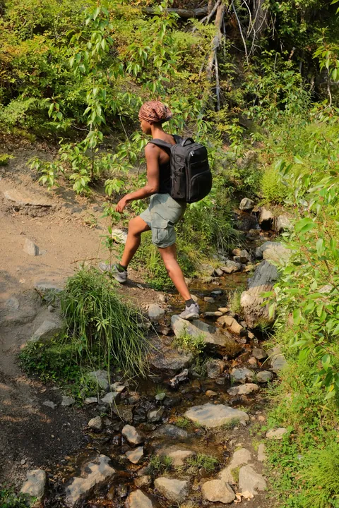 26f tech dropout, van dweller, failed model. do your worst