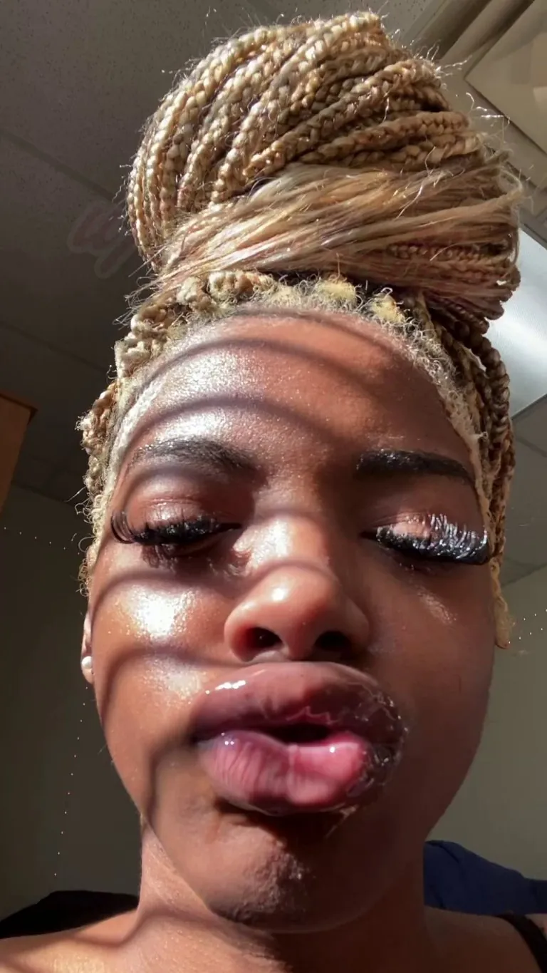 i want that dick to 🥜 for me