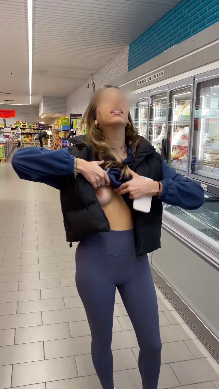 I can’t help but flash while grocery shopping